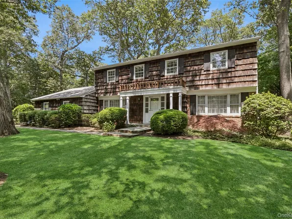 137 Darrow Lane, Greenlawn, NY 11740