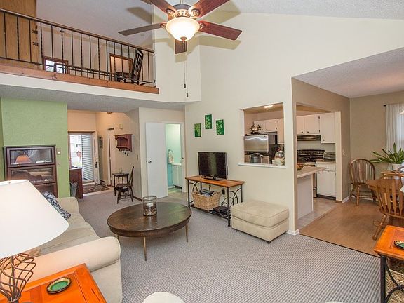 5th image of 1 Lexington Ct
