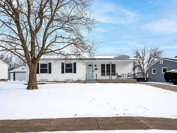 2nd image of 3617 Kelling St