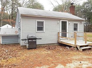 101 Vine St, Coventry, RI 02816