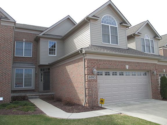 2nd image of 44945 Broadmoor Cir S #77