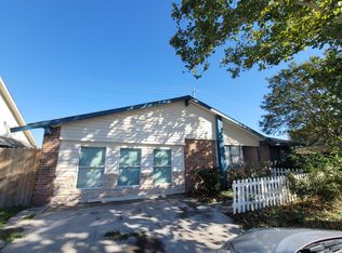 2320 Montclair Cir, Carrollton, TX 75007