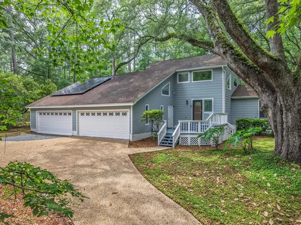 417 Castleton Cir, Tallahassee, FL 32312