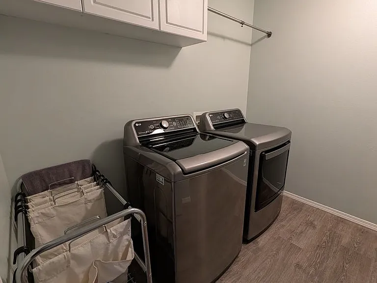 1724 Pioneer Dr — Photo 3