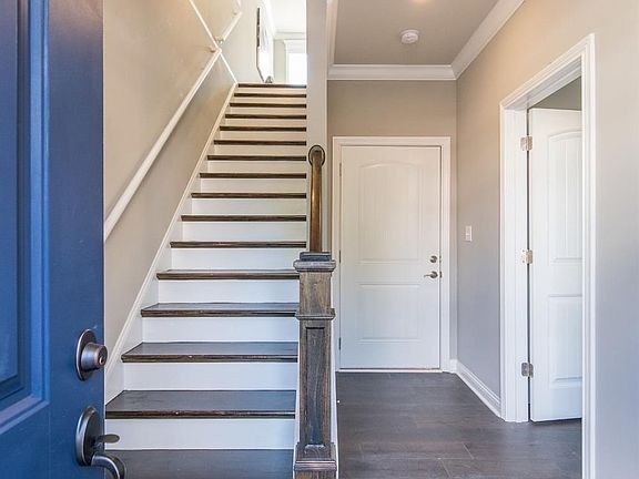 5th image of 516 Maryland Ave #121