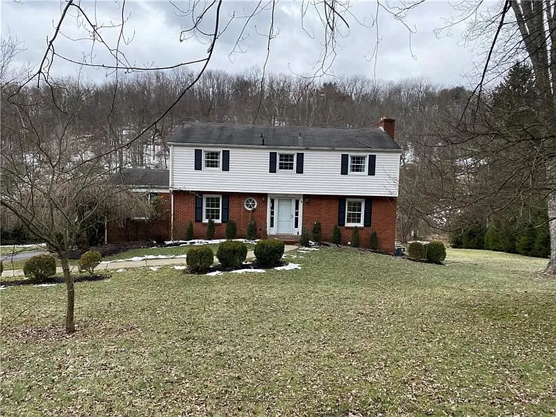 713 Fairview Rd photo 1