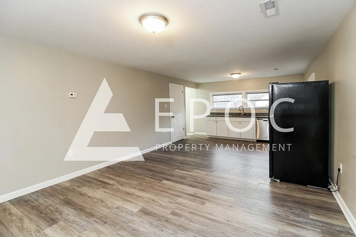 7629 Brisbane Dr — Photo 4