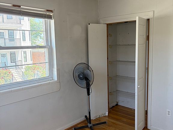 4th image of 1 Melbourne St APT 6
