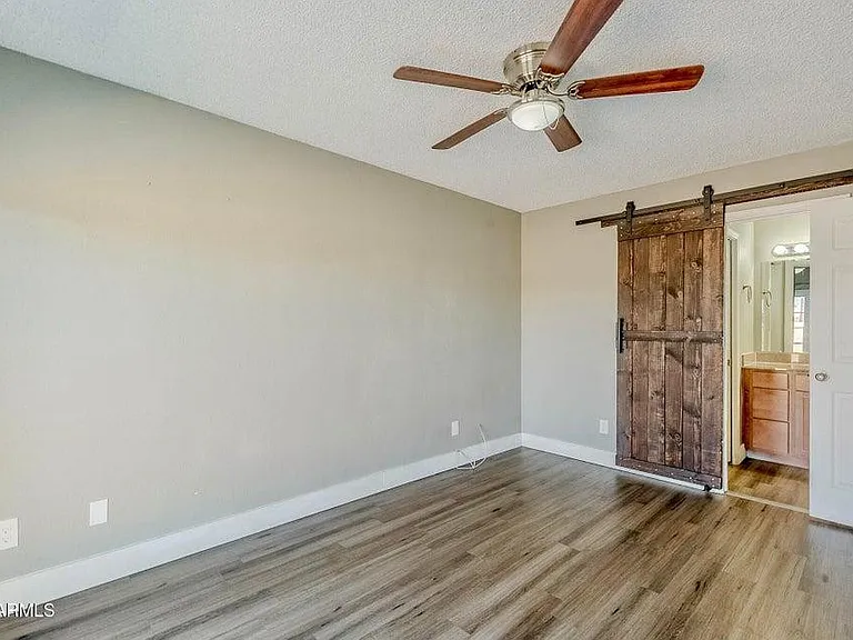 1826 N Spg #201 — Photo 10