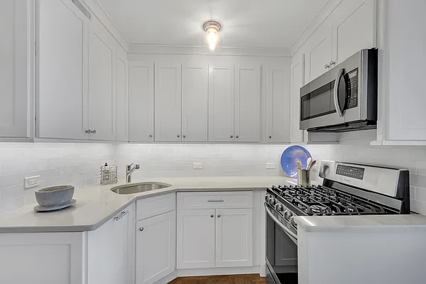 Sold by Compass | media 4