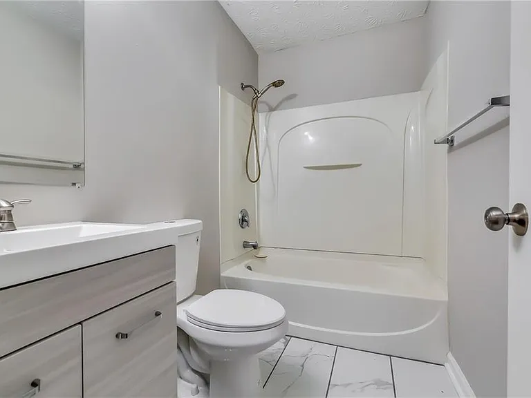 6627 Bent Creek Dr — Photo 10