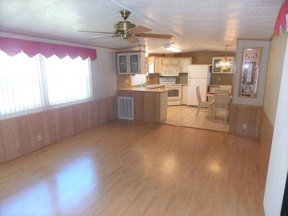 2nd image of 126 Tara Ln