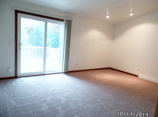 3209 N Peach Tree Ln, Appleton, WI 54911