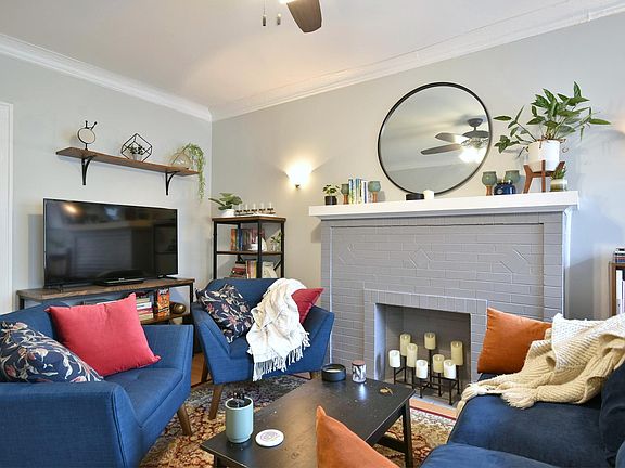 5th image of 230 W Washington Blvd APT 1