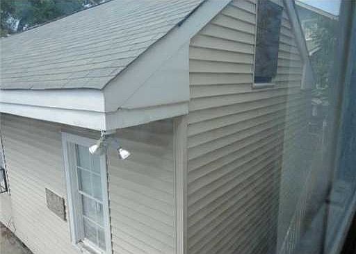 3rd image of 910 N Dorgenois St