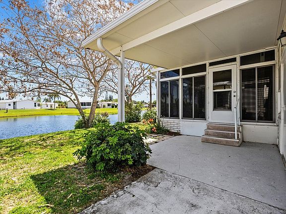 3rd image of 2948 Fiddlewood Circle