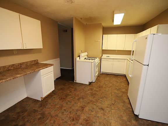 5th image of 9915 Ponder Ln