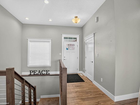 5th image of 4123 Berry Hill Rd