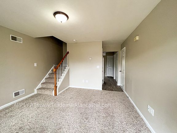 4th image of 306 Meadow Ln