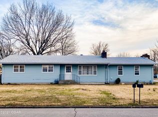 1026 Lillie Dr, Carthage, MO 64836