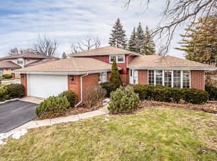 7636 W 105th St, Palos Hills, IL