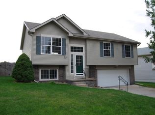 17629 Josephine St, Omaha, NE 68136