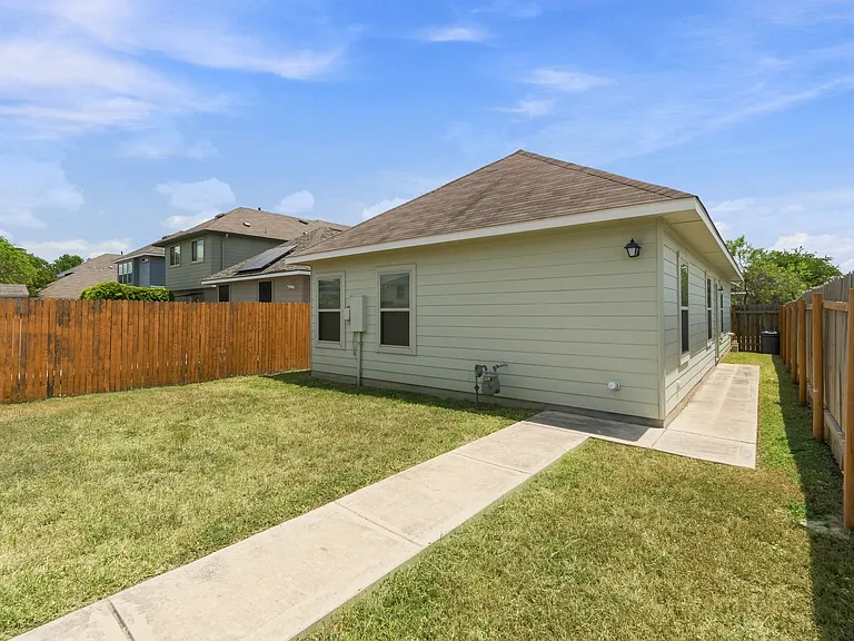 4500 Senda Ln — Photo 25