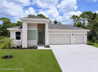 371 Halloran St SE, Palm Bay, FL 32909