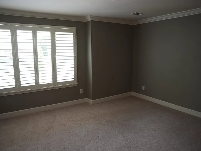 612 Nevins Pl — Photo 23