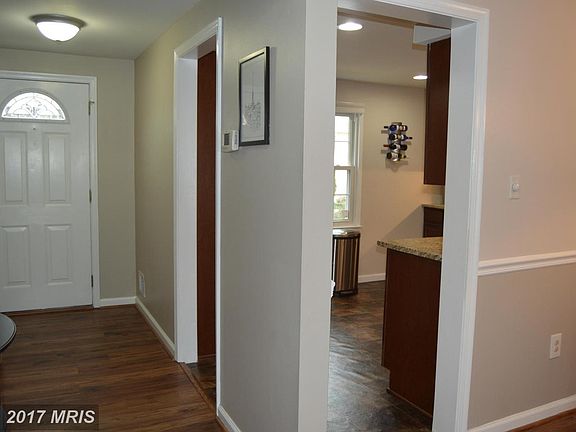 Kitchen right off foyer