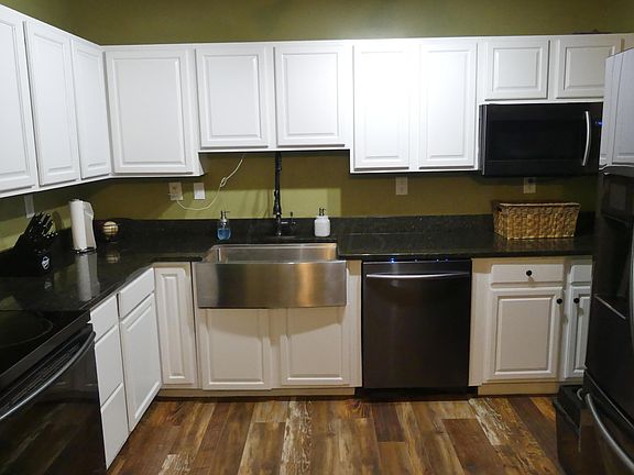 2nd image of 573 Knights Ave