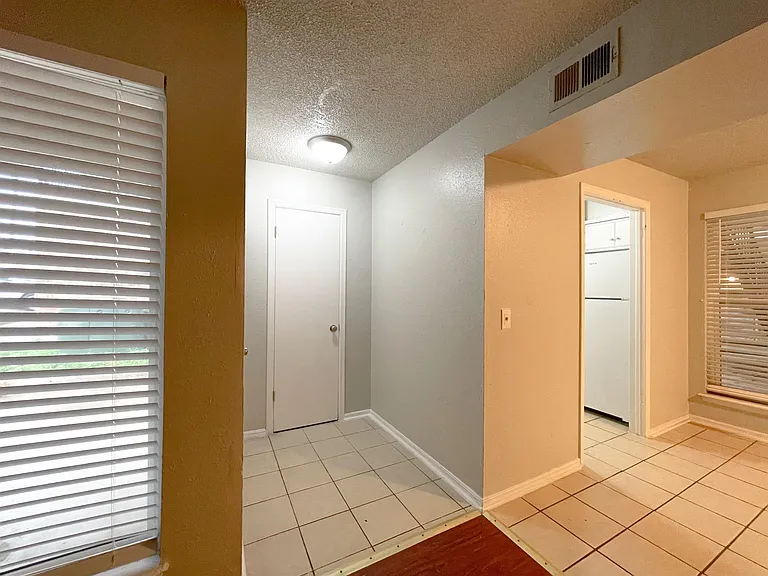 900 NW 24th St #814-05 — Photo 6