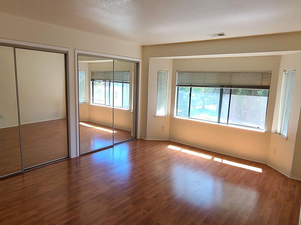 1st image of 16852 Sorrel Ct
