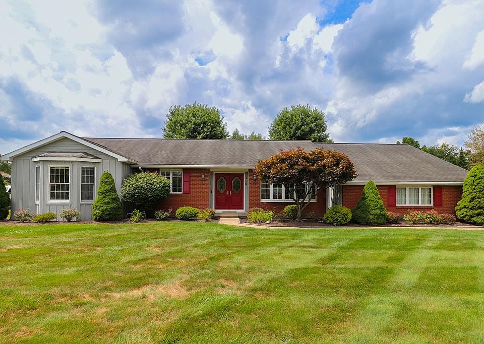 1st image of 209 Kennedy Dr