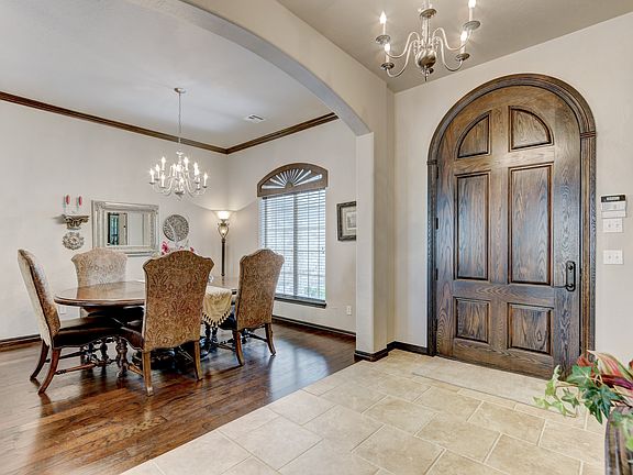 3rd image of 13009 Lorien Way
