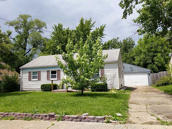 5th image of 815 W Bartlett Ct