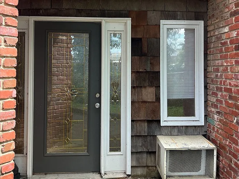 406 W Maple St — Photo 12