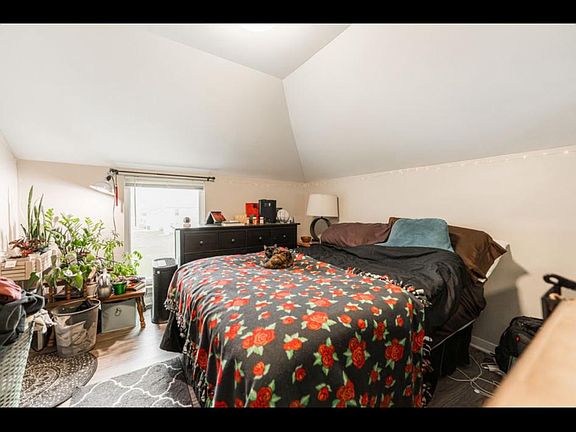 4th image of 250 Mason Ct #2