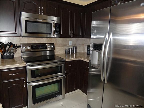 4th image of 8930 W Flagler St APT 218
