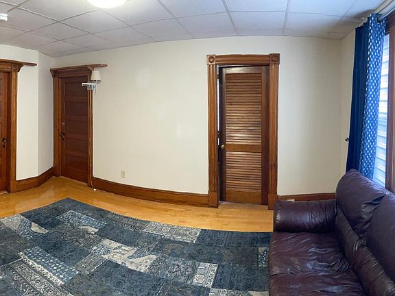 4th image of 88 Tolles St #2