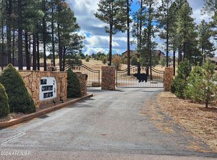 2246 Kodiak Cir #17, Overgaard, AZ 85933