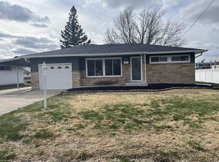 711 N Cleveland St, Effingham, IL
