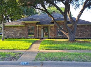 2338 Woodglen Dr, Richardson, TX 75082