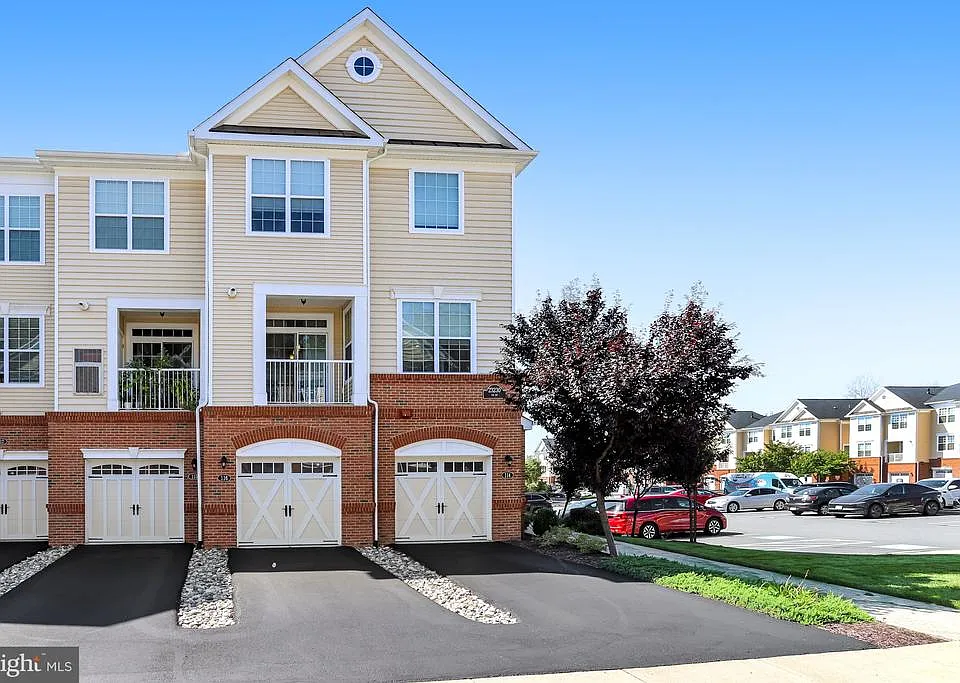 23230 Milltown Knoll Sq #114