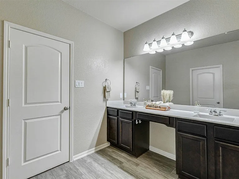 5318 Madeline Grace Dr — Photo 26