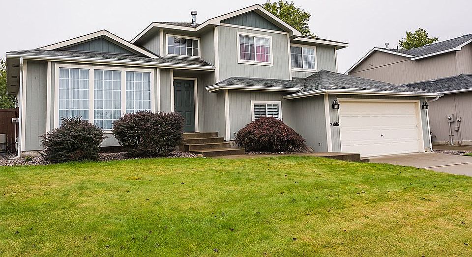 1st image of 23816 E Maxwell Dr