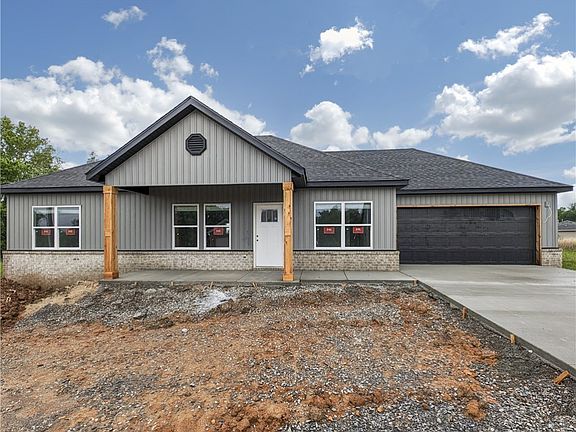 2nd image of 27 Francis Dr