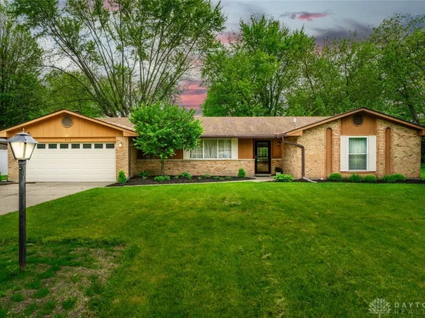 3113 Village Ct, Dayton, OH 45432