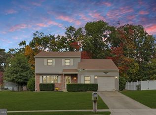 19 Fox Chase Dr, Blackwood, NJ 08012