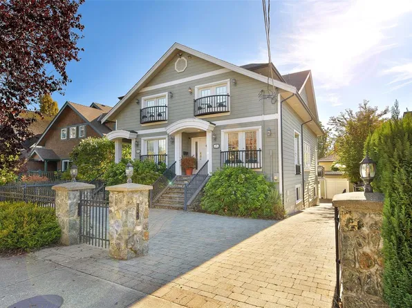 225 Kingston St, Victoria, BC V8V 1V5